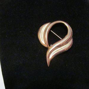 Vintage MJENT pin brooch gold tone signed